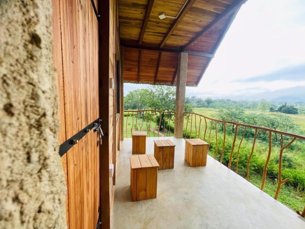 Отель Prana Ayurveda Chalet- Сигирия Экстерьер фото